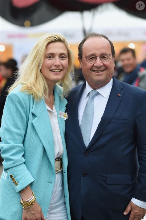 julie gayet robe de mariée hermès|Julie Gayet mariée à François Hollande : robe .